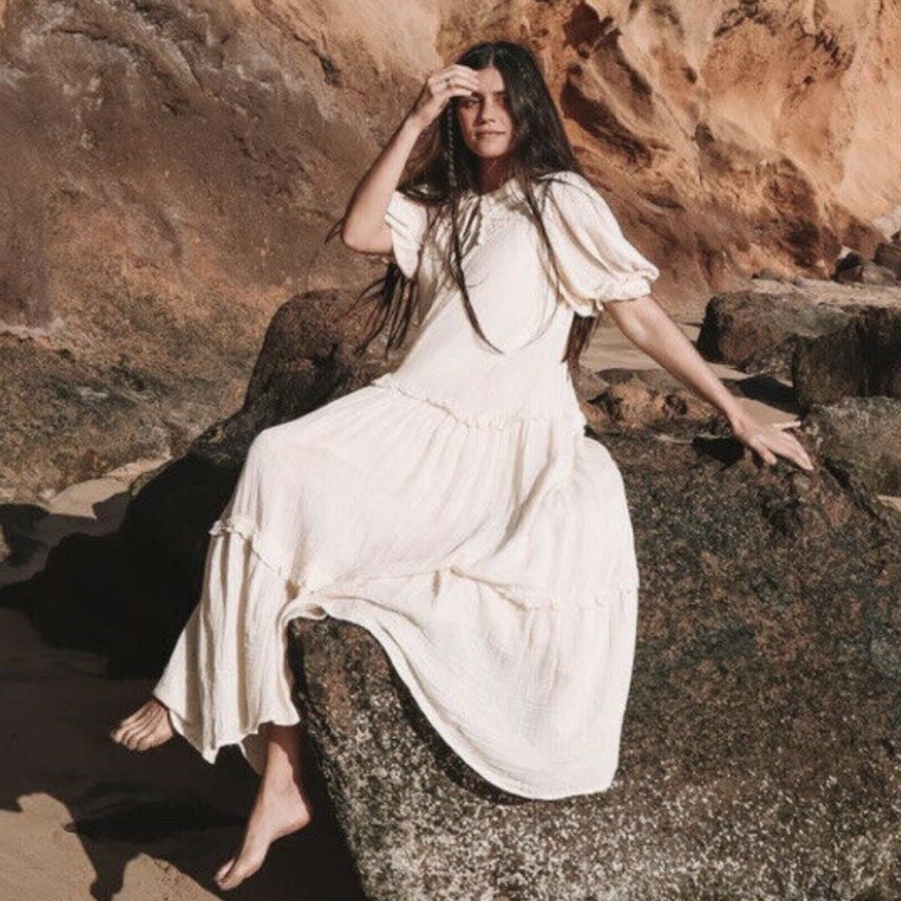 Zara Tiered Midi Dress - Picture 3 of 16